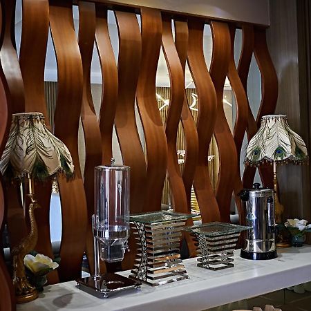 J7 Hotel Iloilo Eksteriør bilde