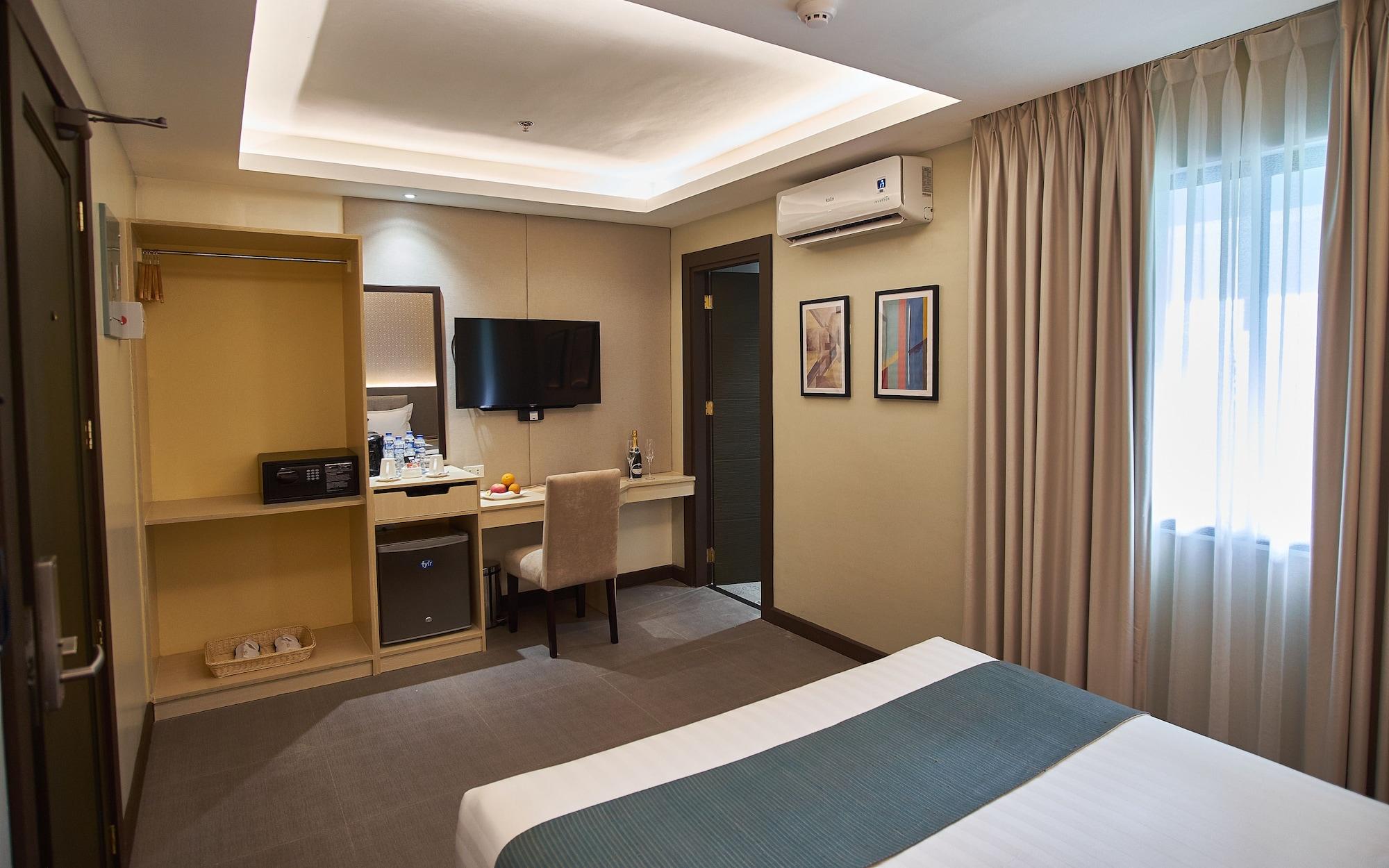 J7 Hotel Iloilo Eksteriør bilde