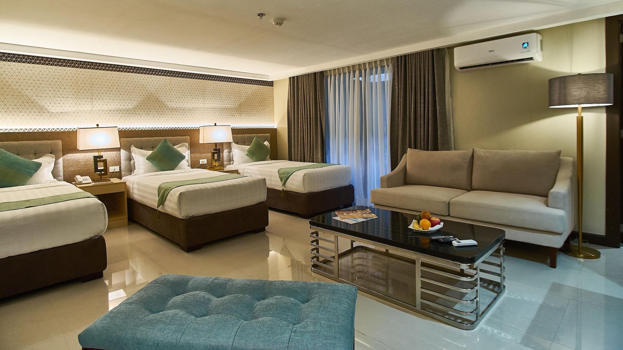 J7 Hotel Iloilo Eksteriør bilde