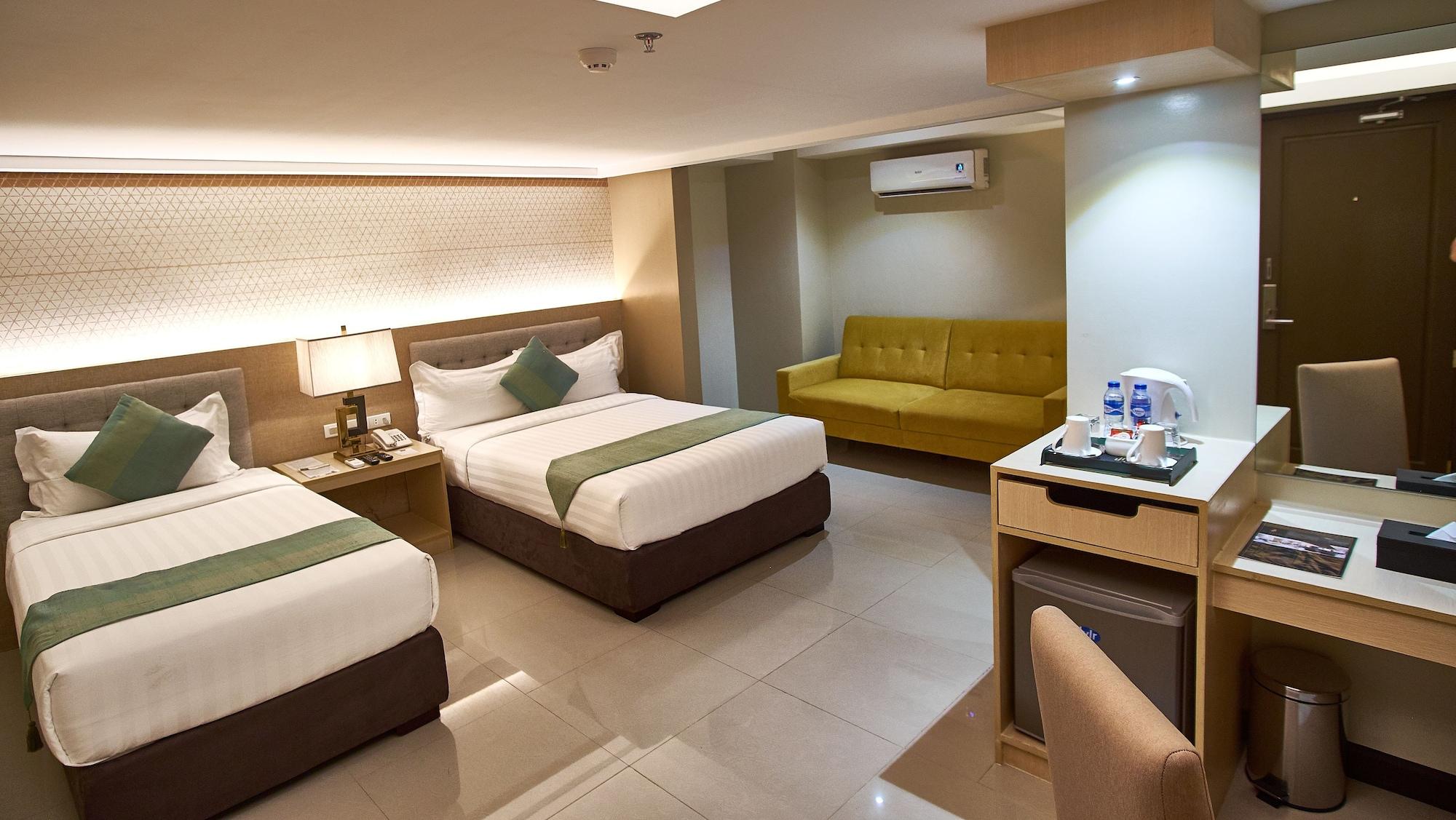 J7 Hotel Iloilo Eksteriør bilde