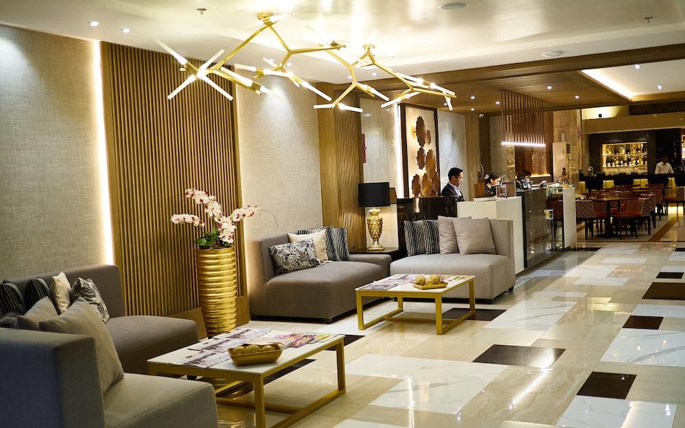 J7 Hotel Iloilo Eksteriør bilde