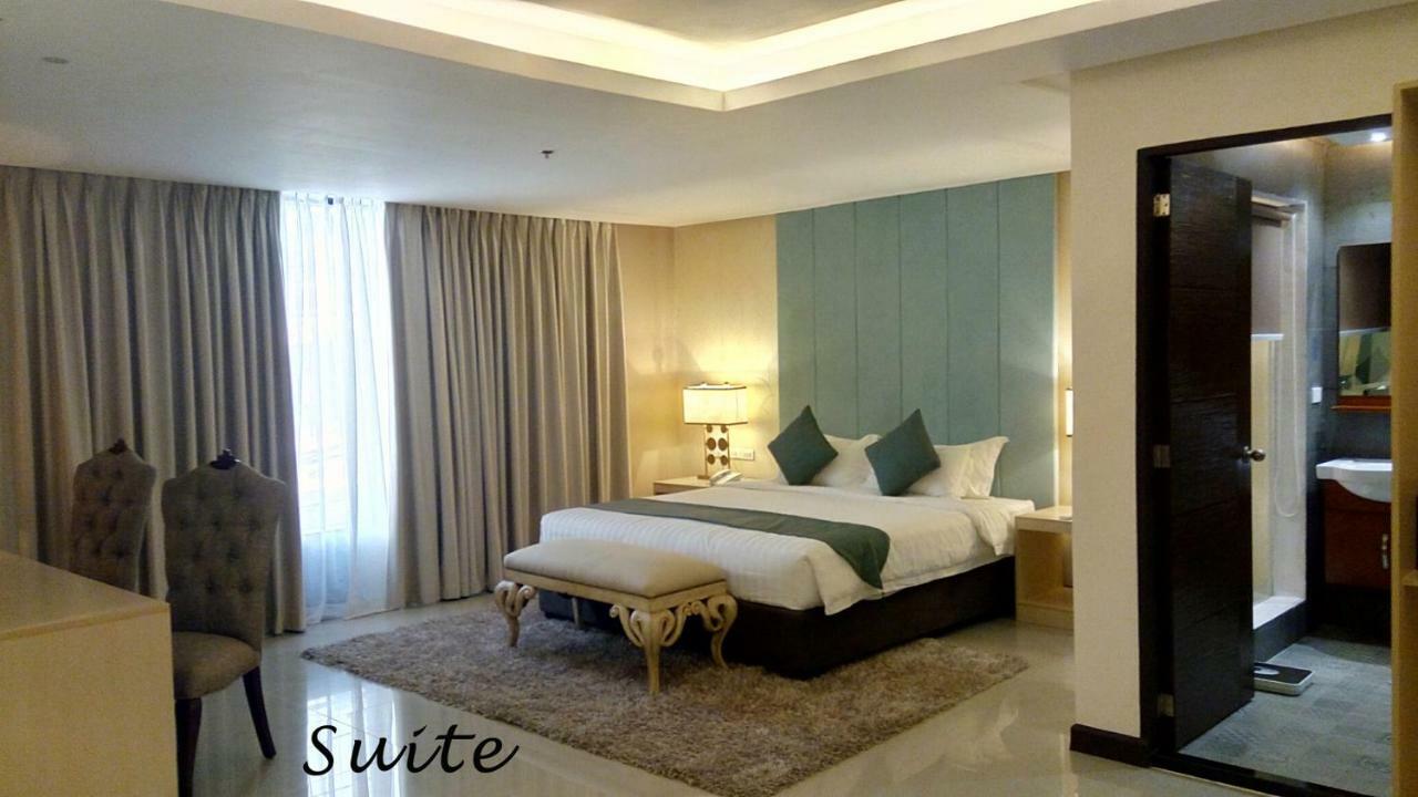 J7 Hotel Iloilo Eksteriør bilde